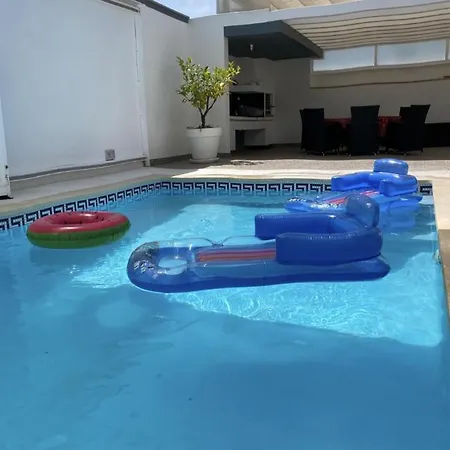 Luxury With Private Pool فيلة نازاريه